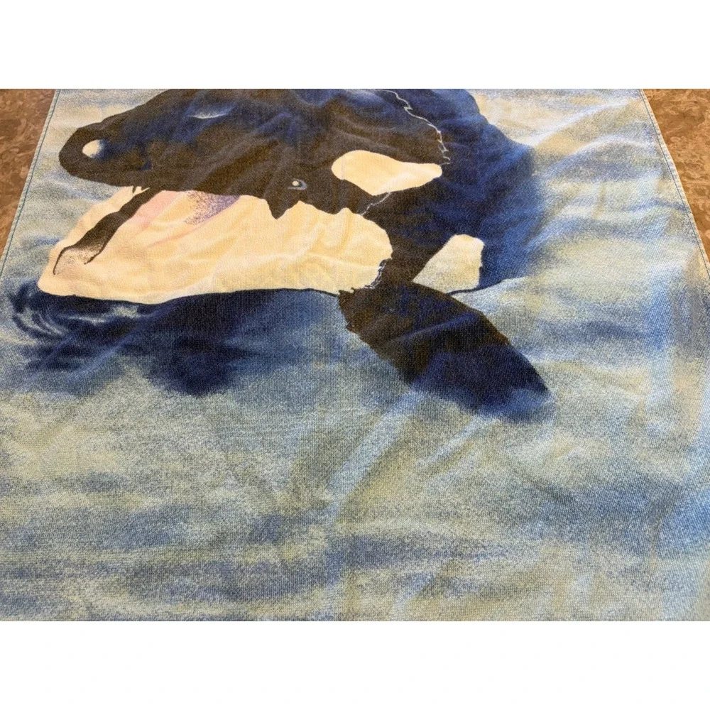 Vintage Whale Florida Ocean Beach Towel Whales Under the Sea Aquatic 26